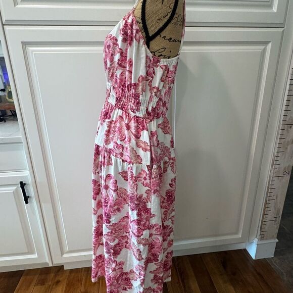 Floral Pink and White Dress. The perfect blend of linen rayon. - Picture 2 of 5